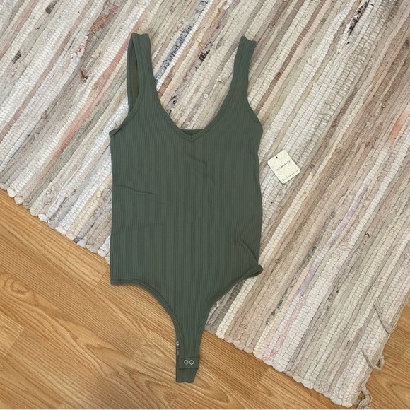NWOT Intimately Free People XYZ Bodysuit XS/S - Picture 4 of 6